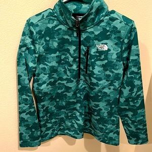 The North face woman’s shirt